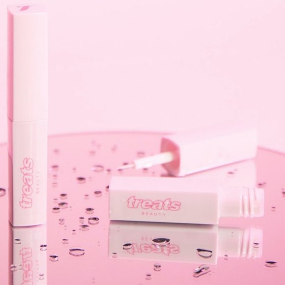 TREATS BEAUTY  Lash Treat Lash Serum $70 - Picture 5 of 7